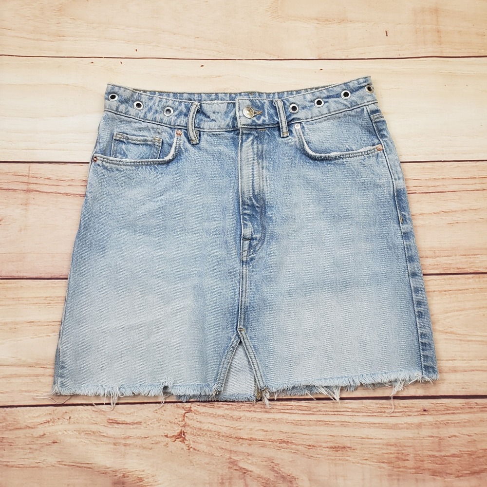 AllSaints Skirt Womens 6 Light Wash Denim Mini Grommet Eyelet Waist Frayed